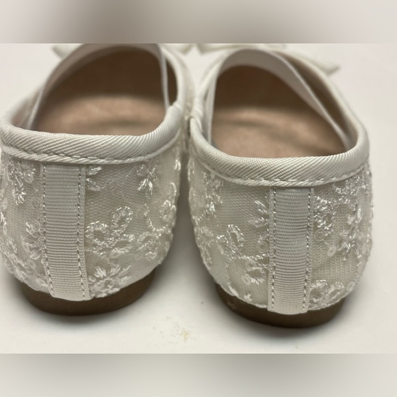 Jumping Beans®
Walnut / White Toddler Girls'
Ballet Flats Size 7T - Picture 4 of 9